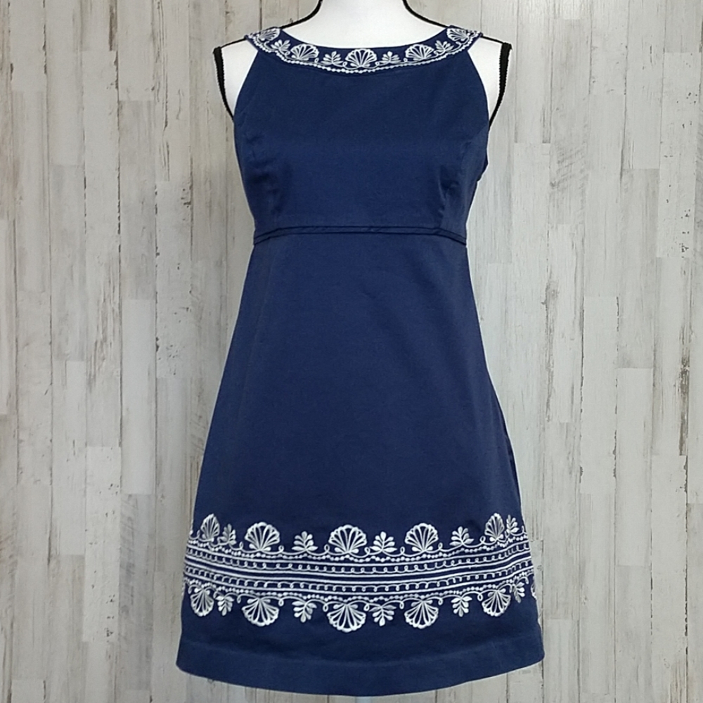 Lilly Pulitzer Navy Blue and White Dress